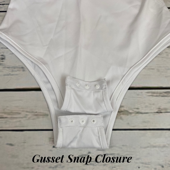 Avant Garde Ruffled One Shoulder Bodysuit Swimsuit - Picture 14 of 16